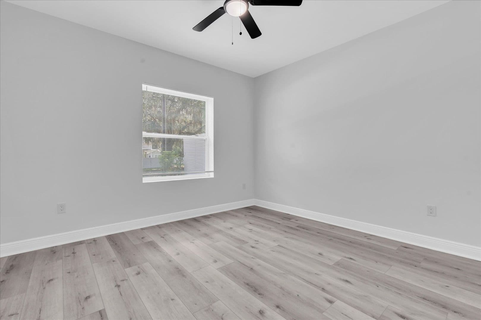 Bartow Apartment: 705 S Orange Ave