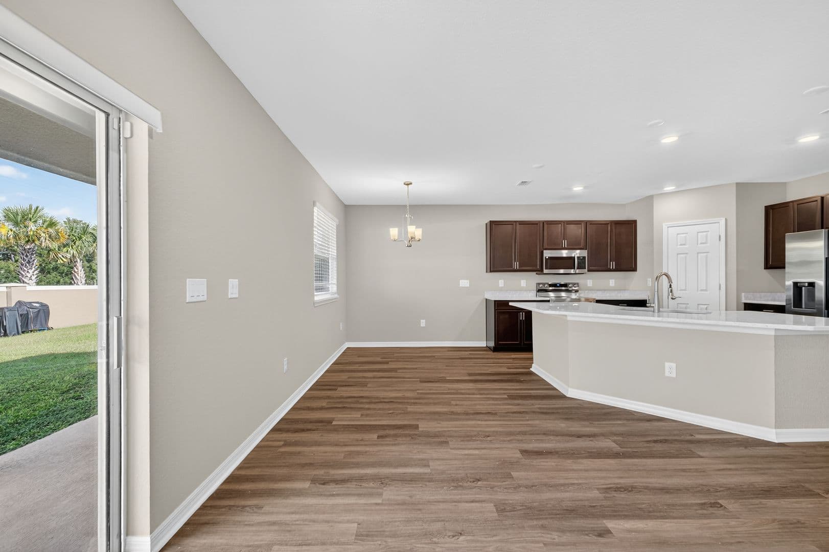 Riverview House: 11772 Pink Plumeria Ct