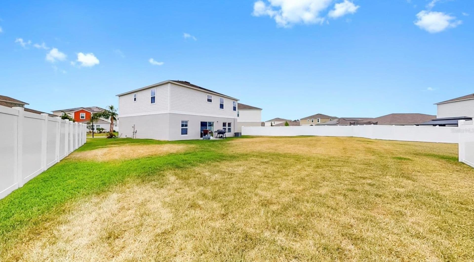 Riverview House: 12724 Tannencrest Dr