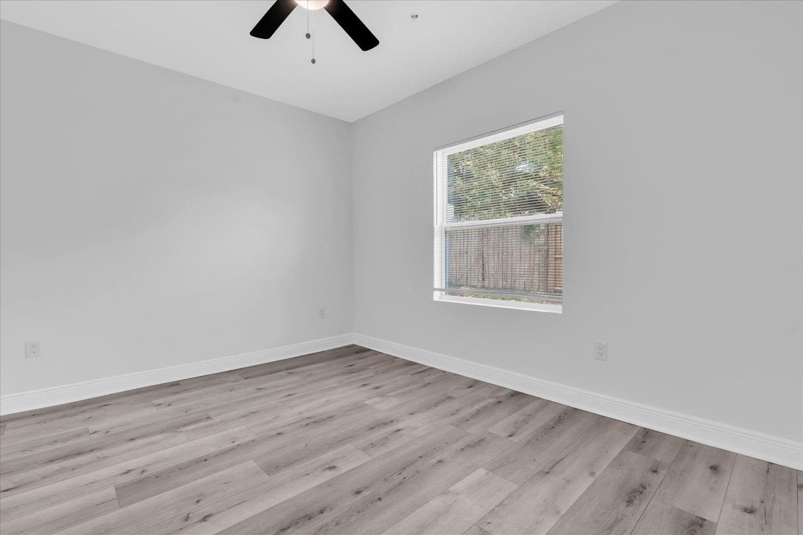 Bartow Apartment: 705 S Orange Ave
