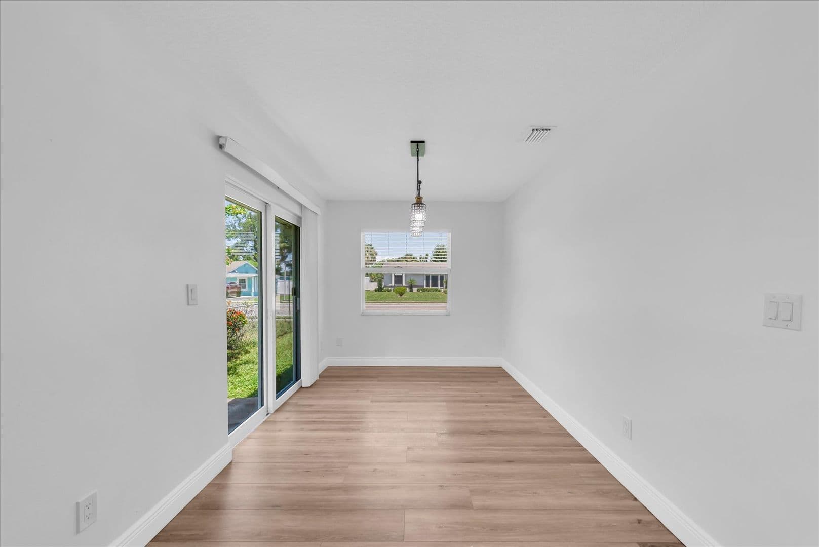Palmetto House: 1611 3rd Ave W
