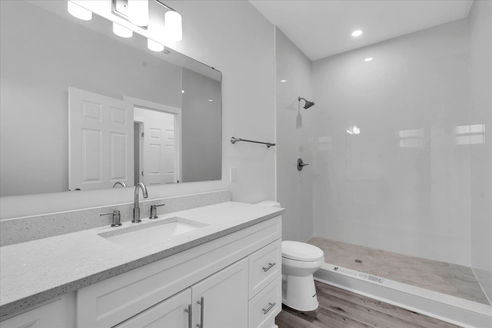 Bartow Apartment: 705 S Orange Ave