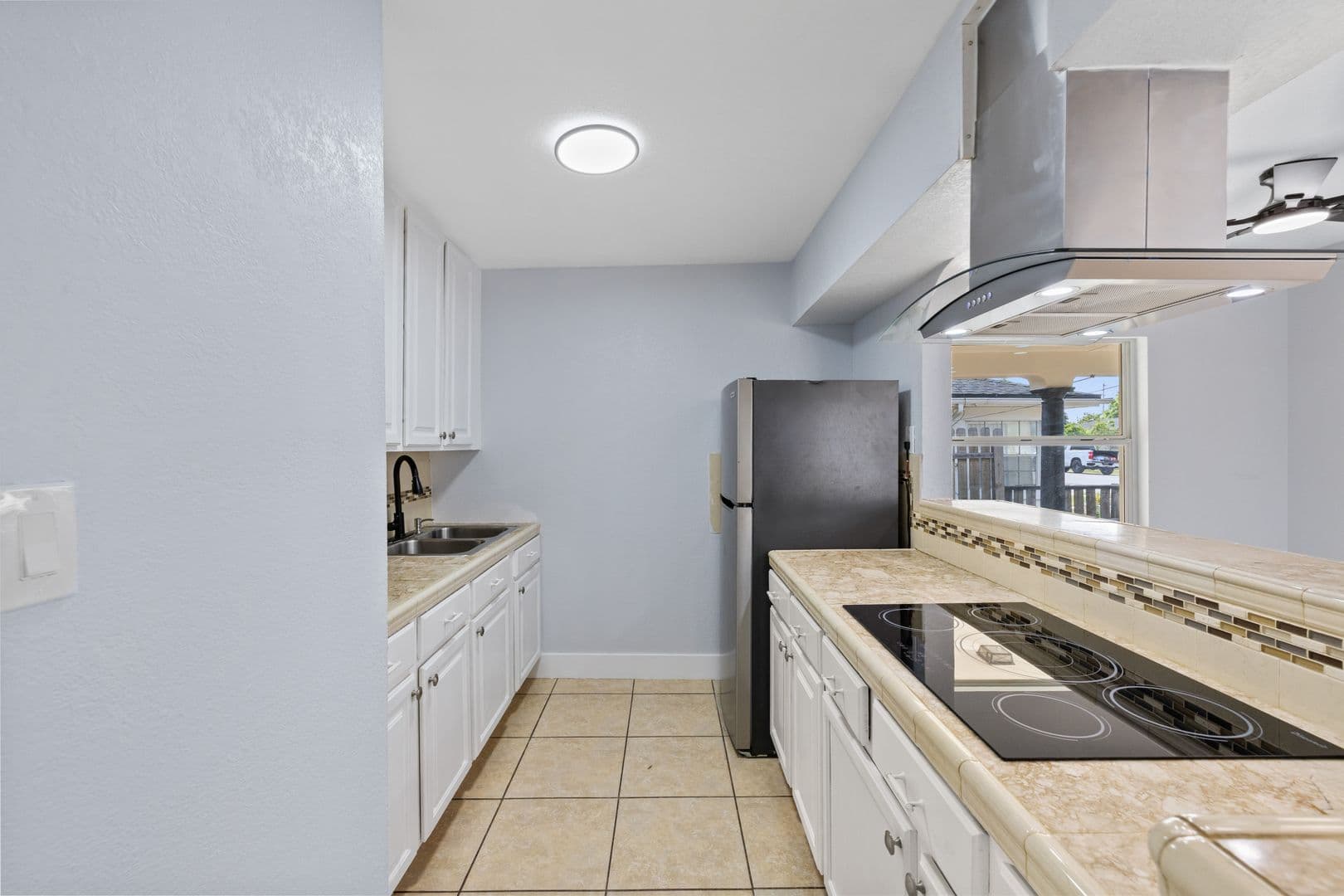 Tampa House: 2706 W Tampa Bay Blvd