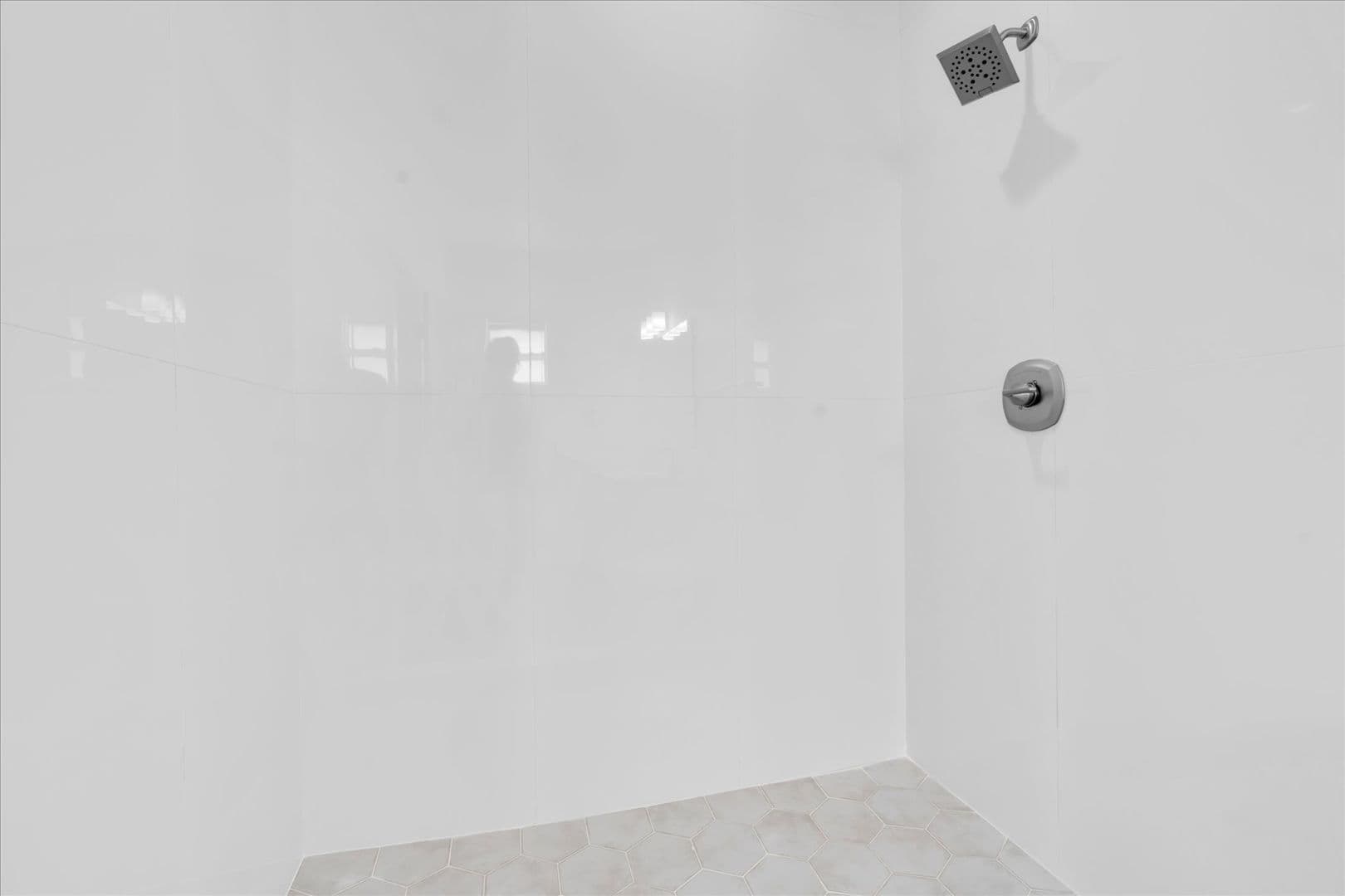 Bartow Apartment: 705 S Orange Ave