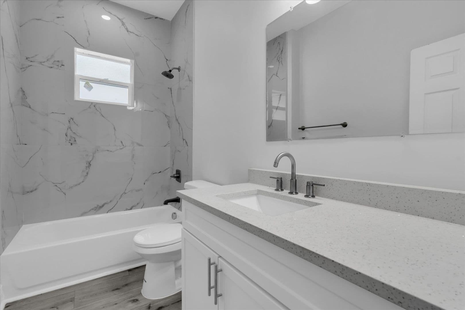 Bartow Apartment: 705 S Orange Ave