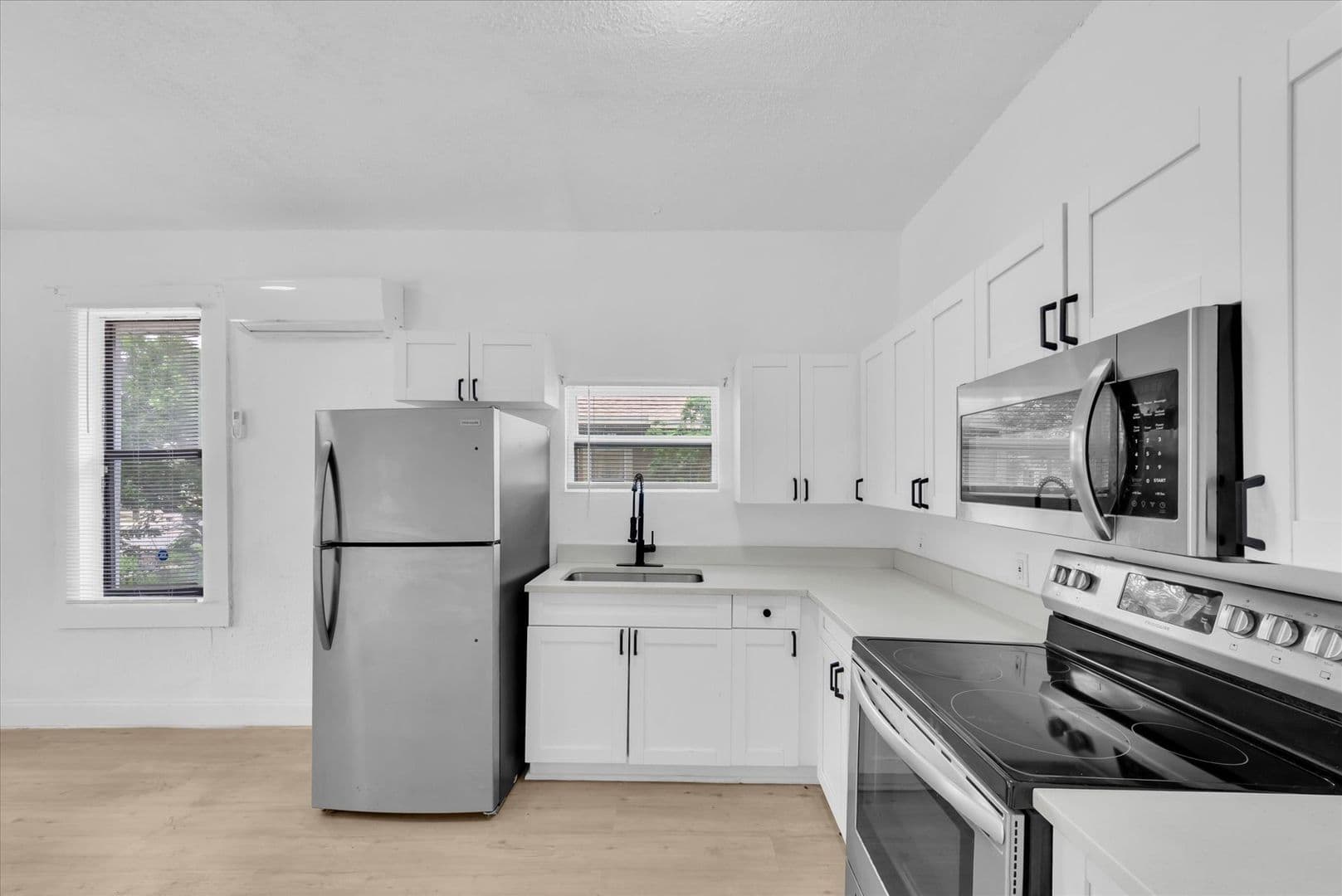 Tampa Apartment: 1005 E Lake Ave