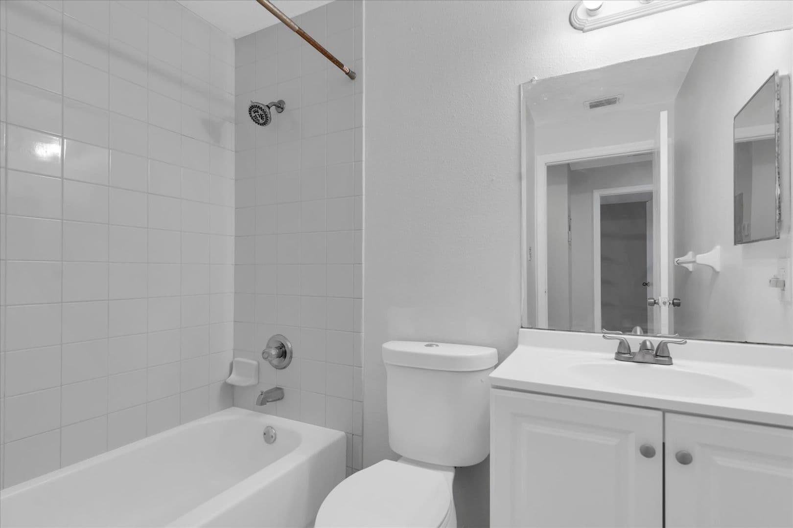 Tampa Apartment: 3421 Temple Street