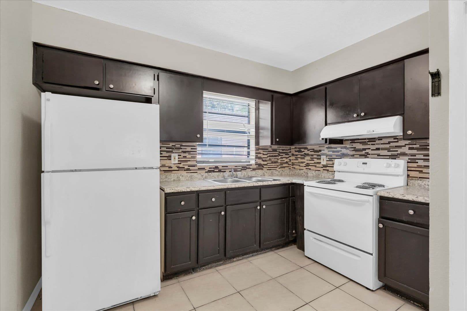 Tampa Apartment: 5118 E 97th Ave