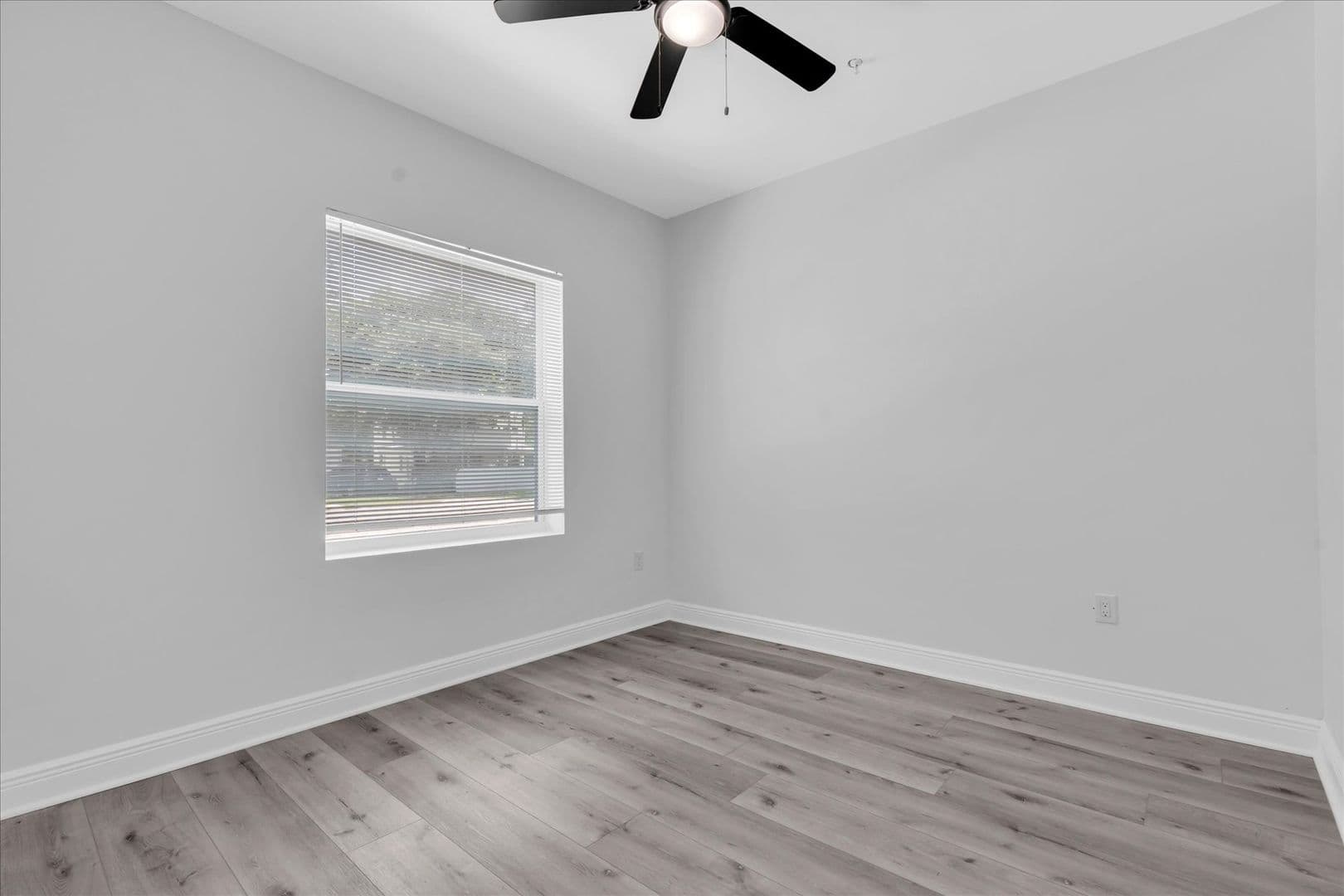 Bartow Apartment: 705 S Orange Ave