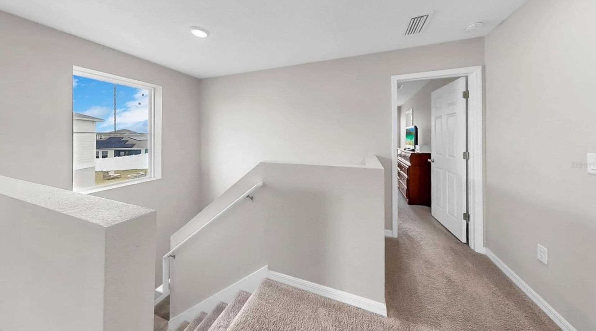 Riverview House: 12724 Tannencrest Dr