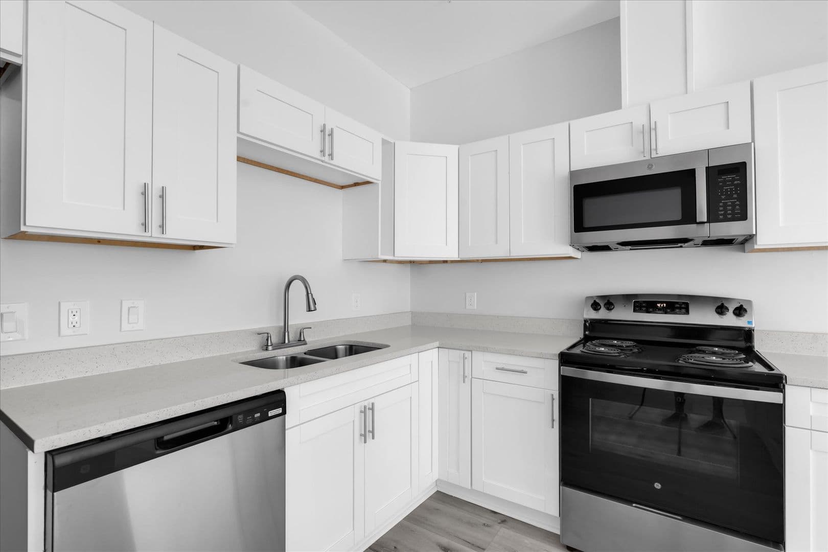 Bartow Apartment: 705 S Orange Ave