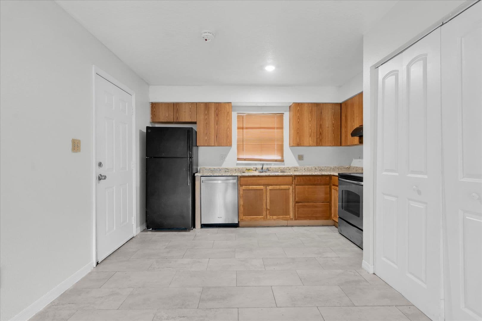 Tampa Apartment: 3421 Temple Street