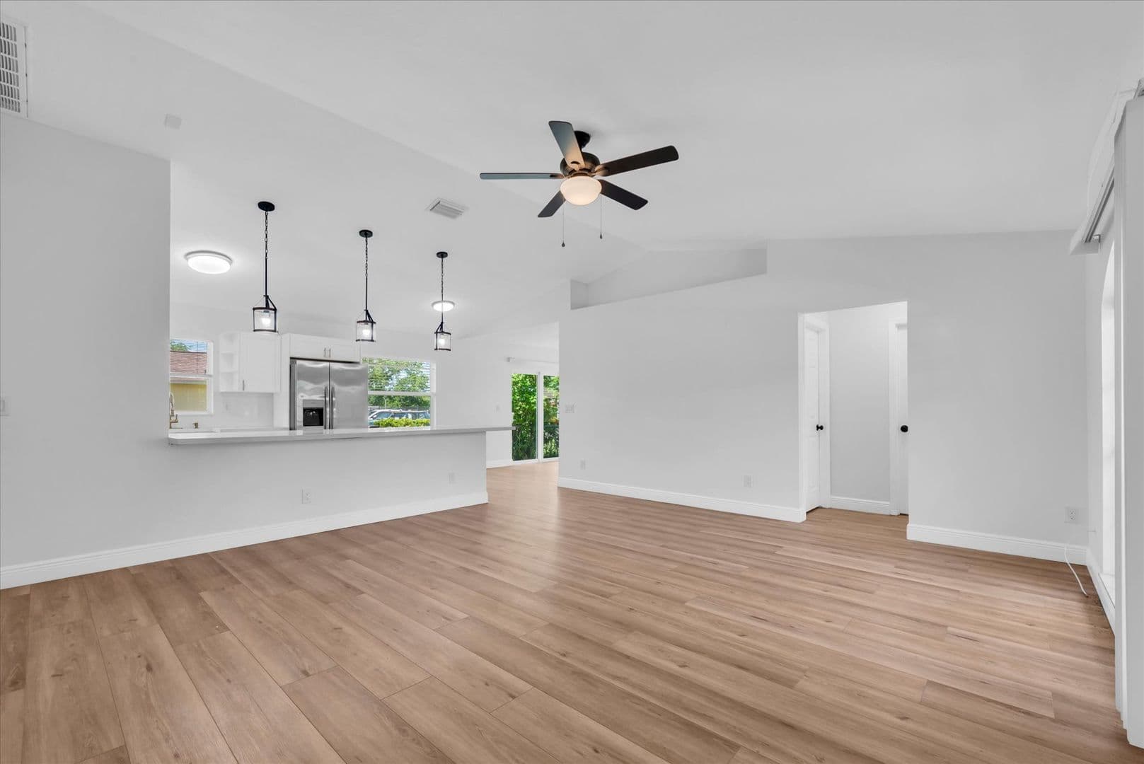 Palmetto House: 1611 3rd Ave W