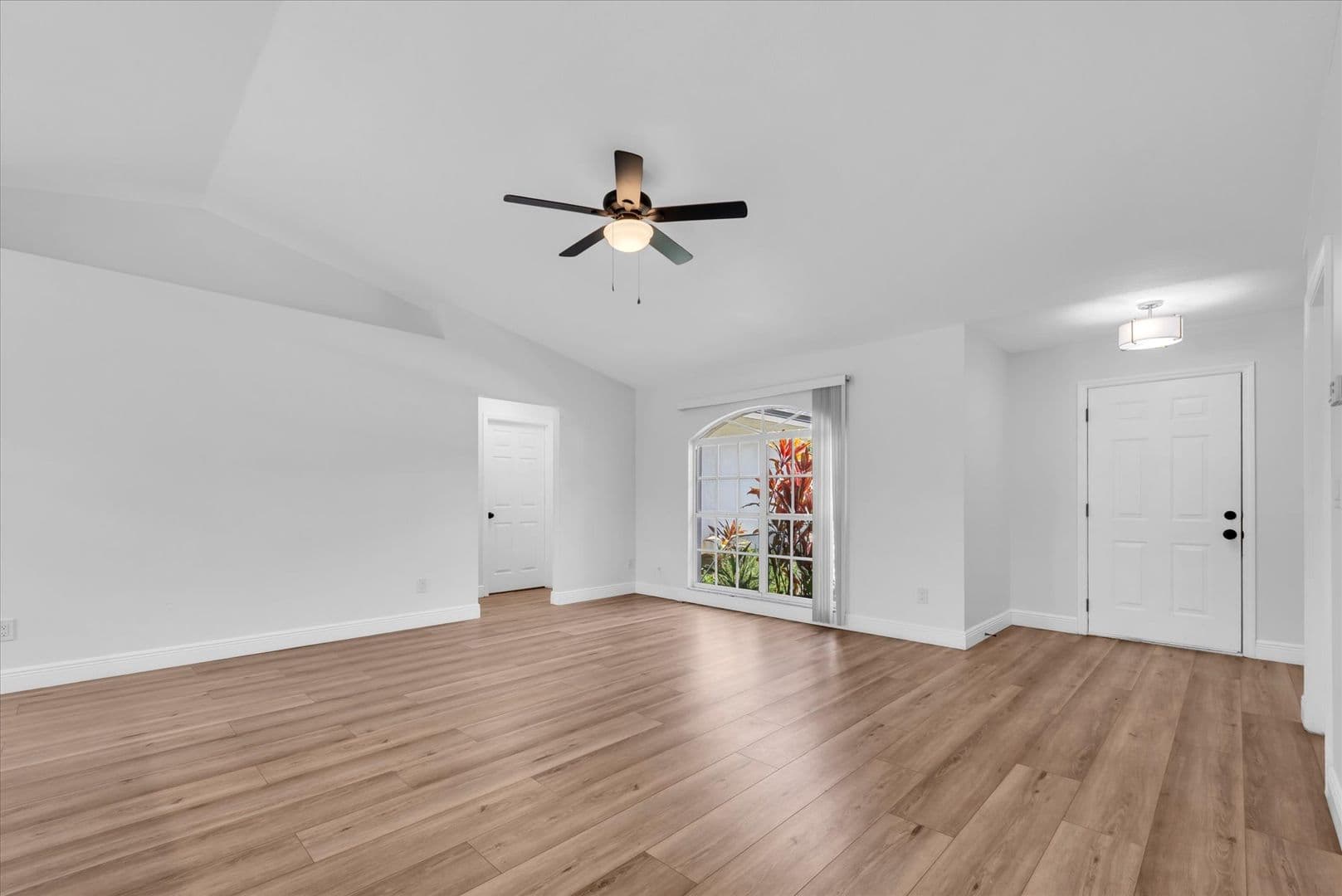 Palmetto House: 1611 3rd Ave W