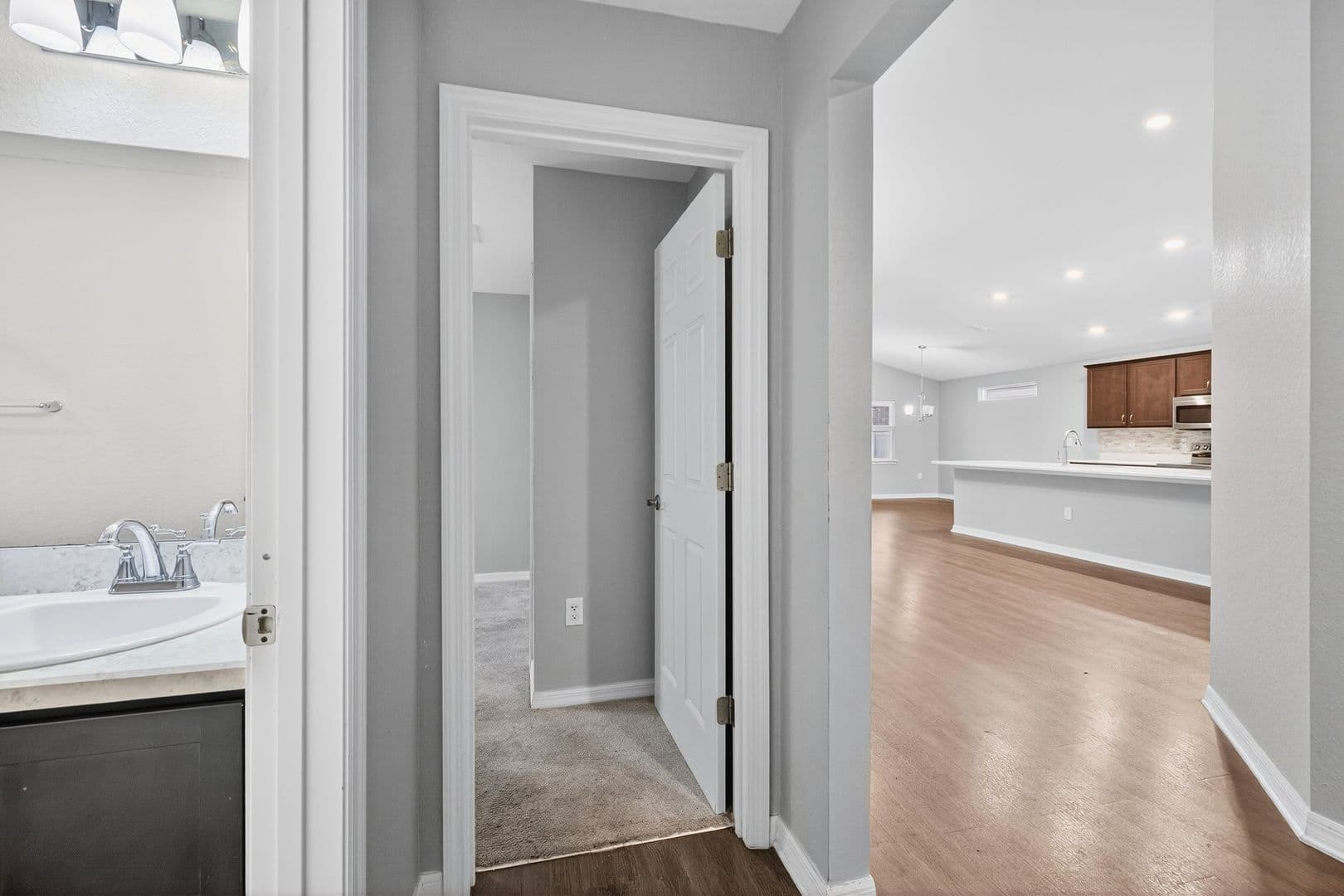 Riverview House: 12219 Cypress Branch St