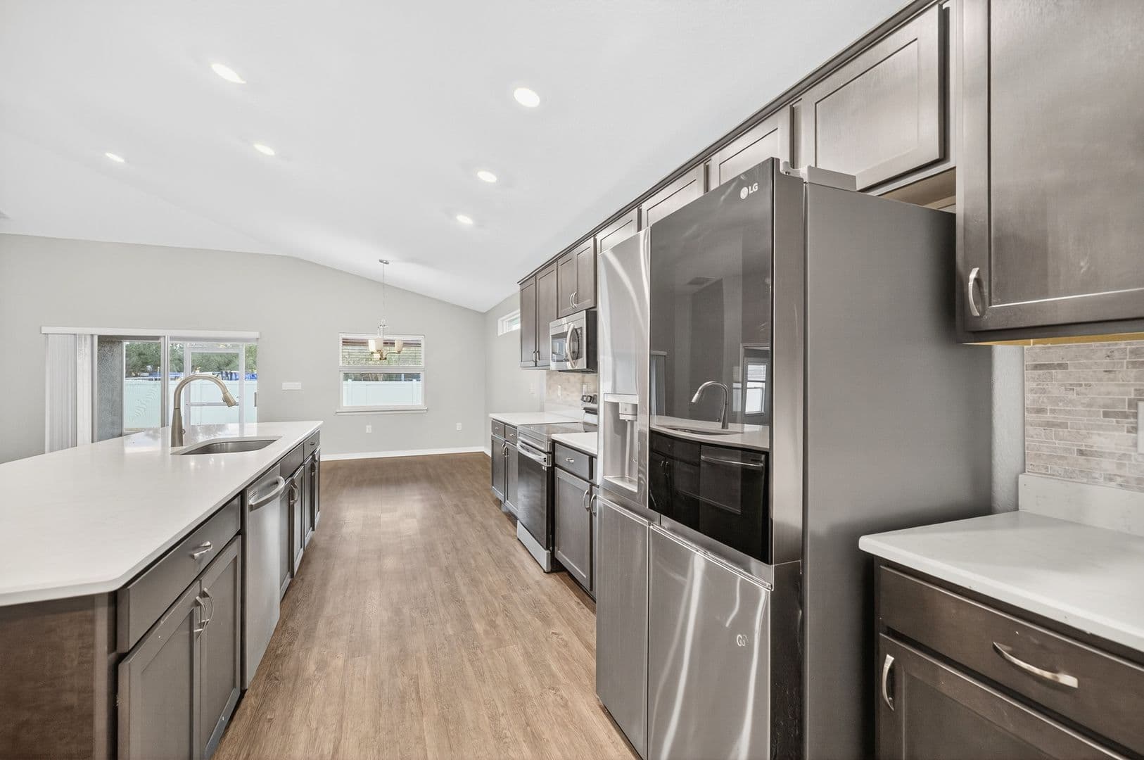 Riverview House: 12219 Cypress Branch St