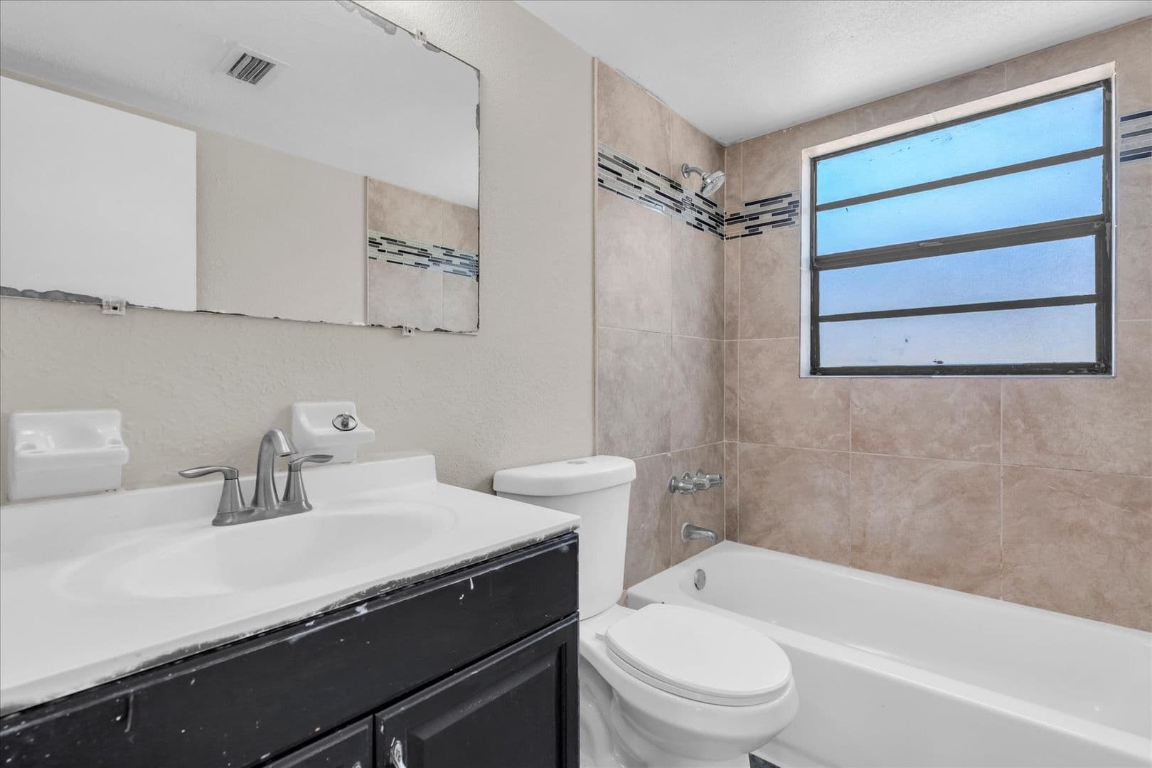 Tampa Apartment: 5118 E 97th Ave