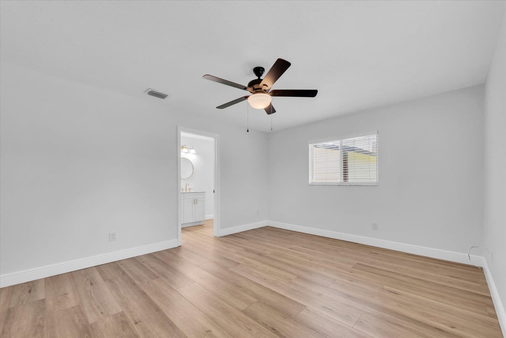Palmetto House: 1611 3rd Ave W