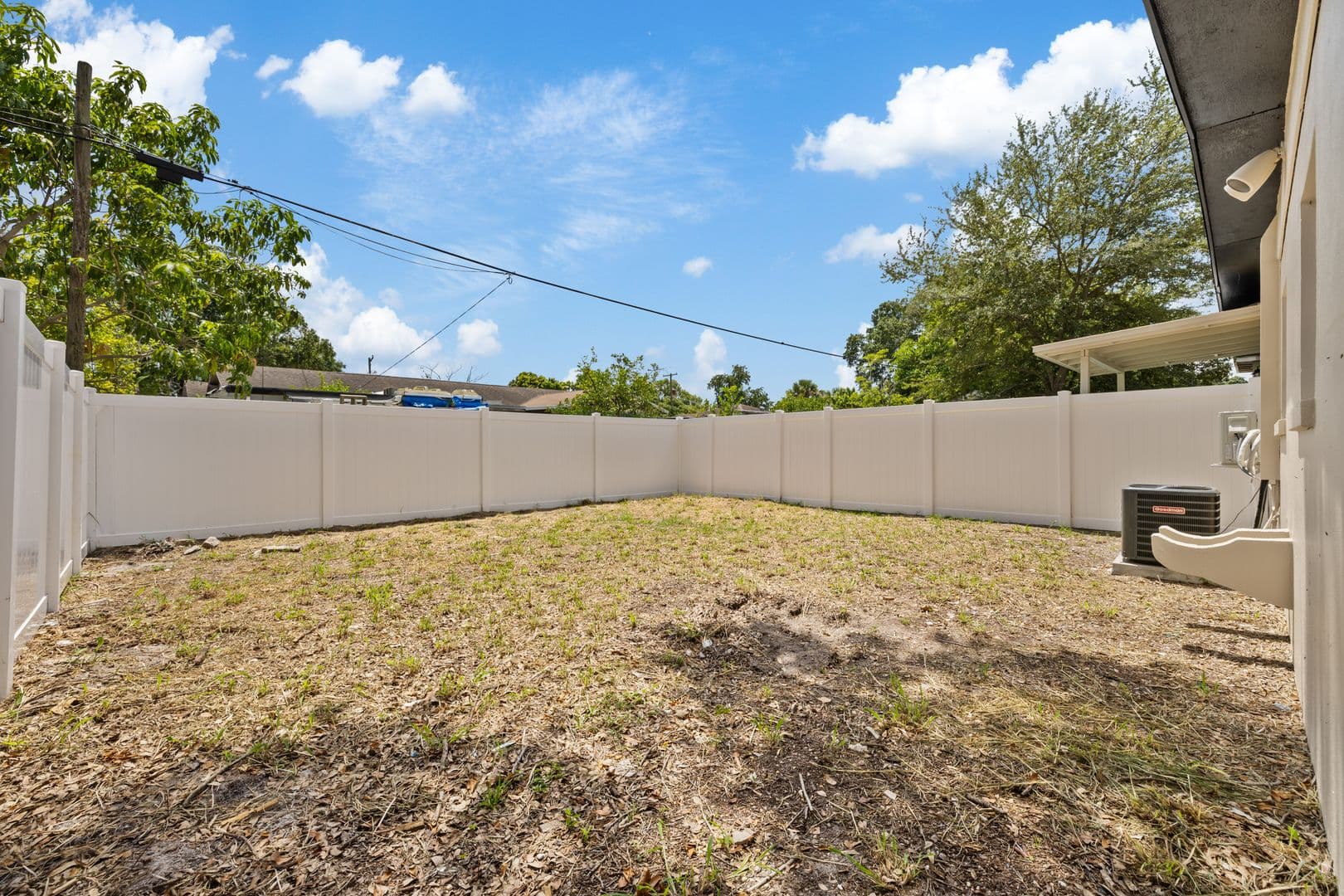 Tampa House: 2706 W Tampa Bay Blvd