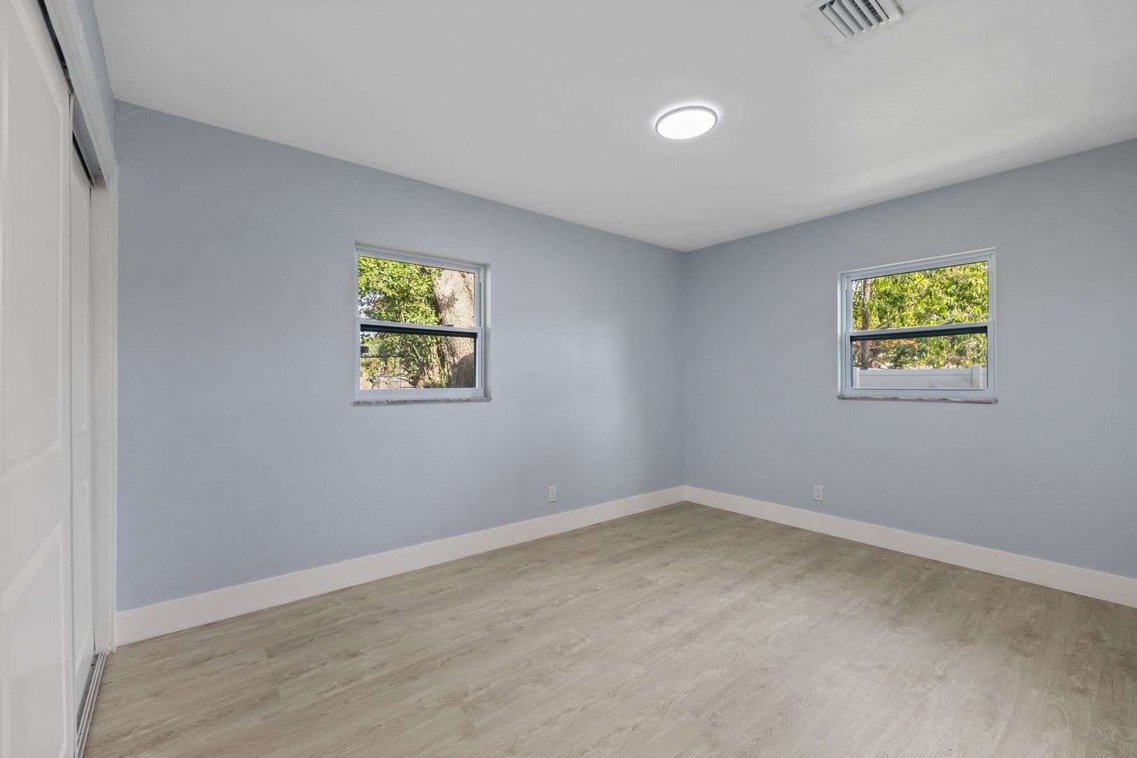 Tampa House: 2706 W Tampa Bay Blvd