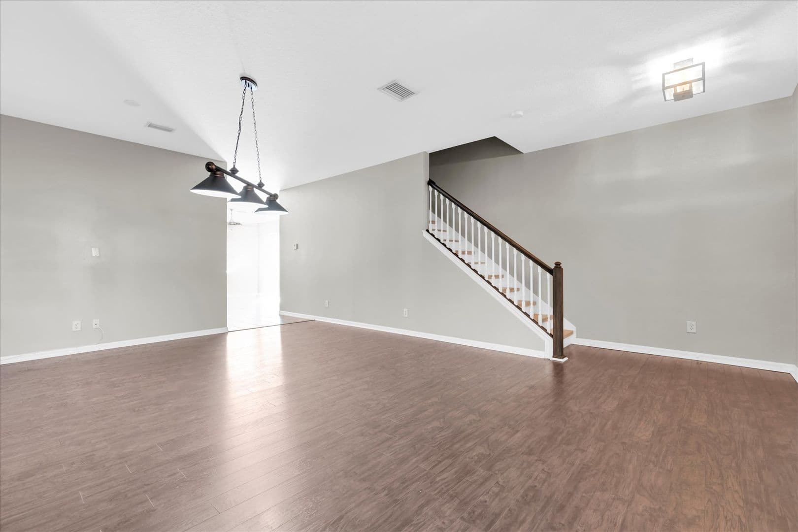 Riverview House: 11166 Creek Haven Dr