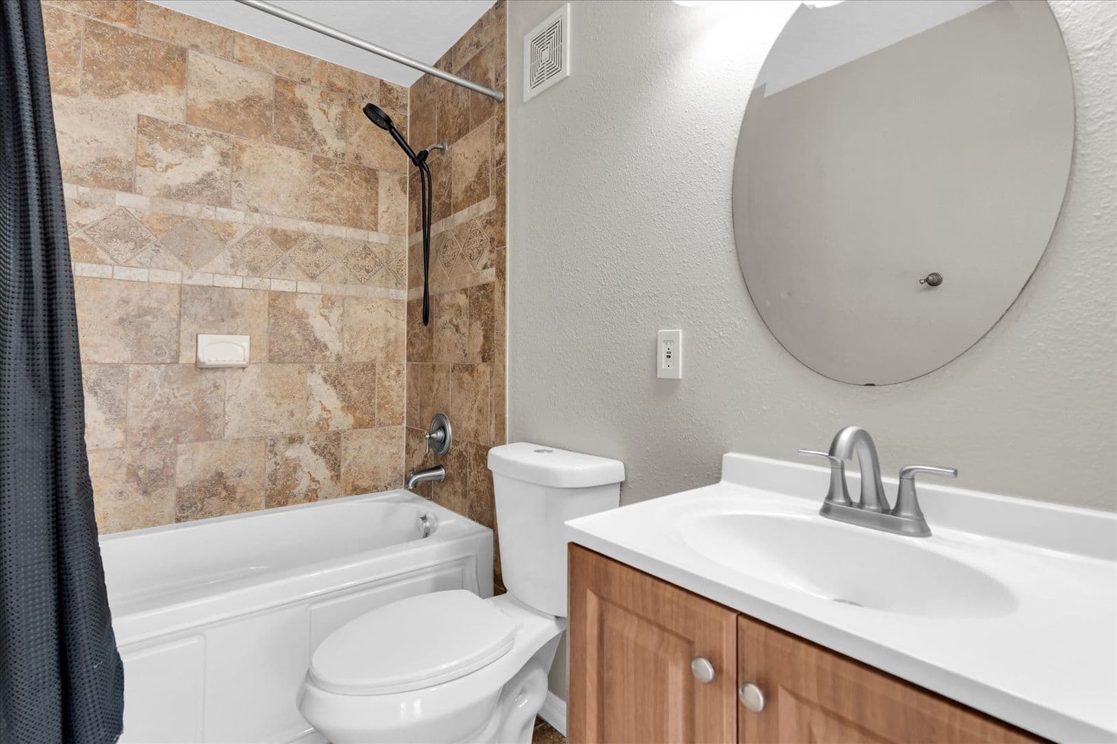 Riverview House: 11166 Creek Haven Dr