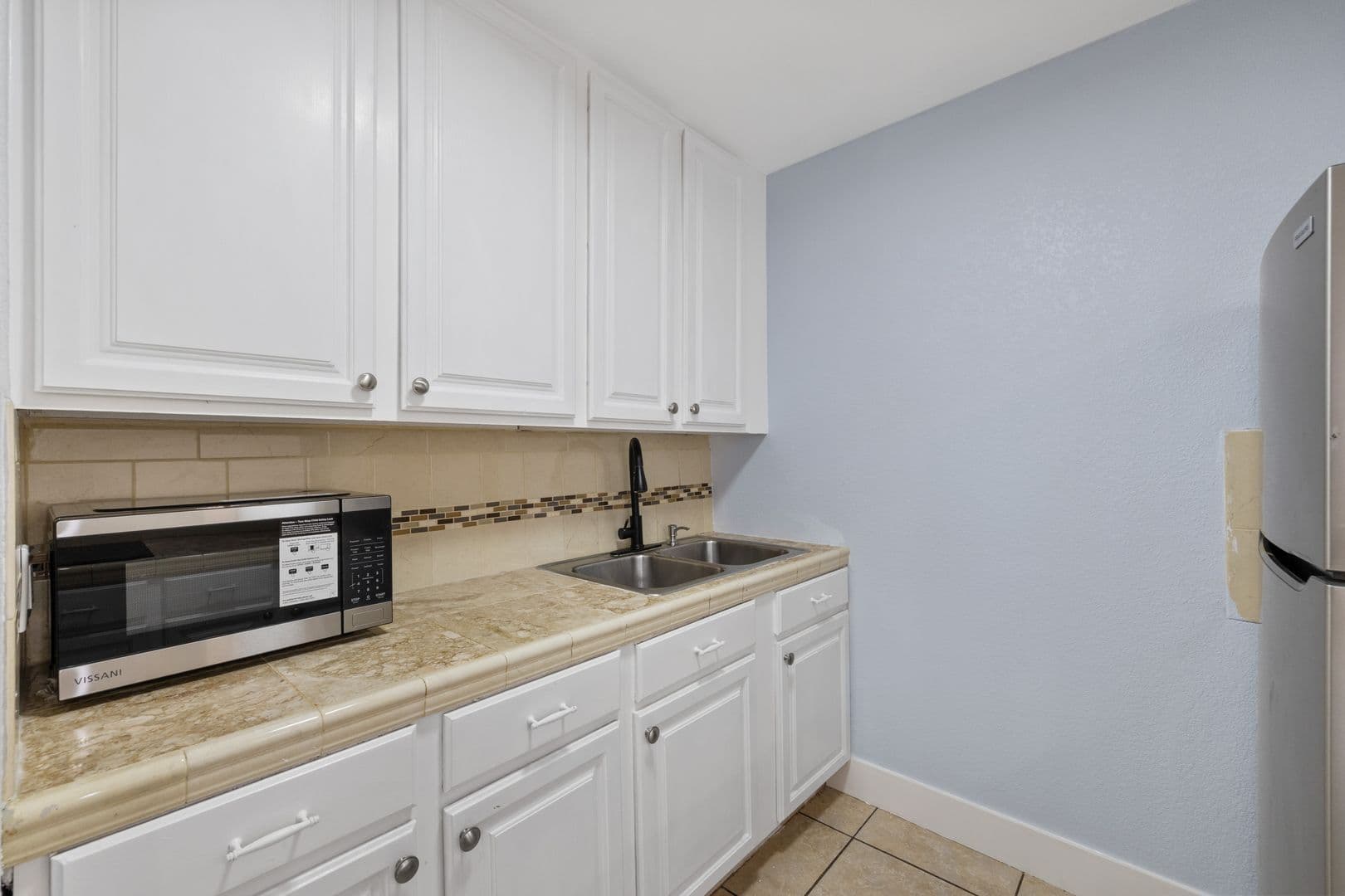 Tampa House: 2706 W Tampa Bay Blvd