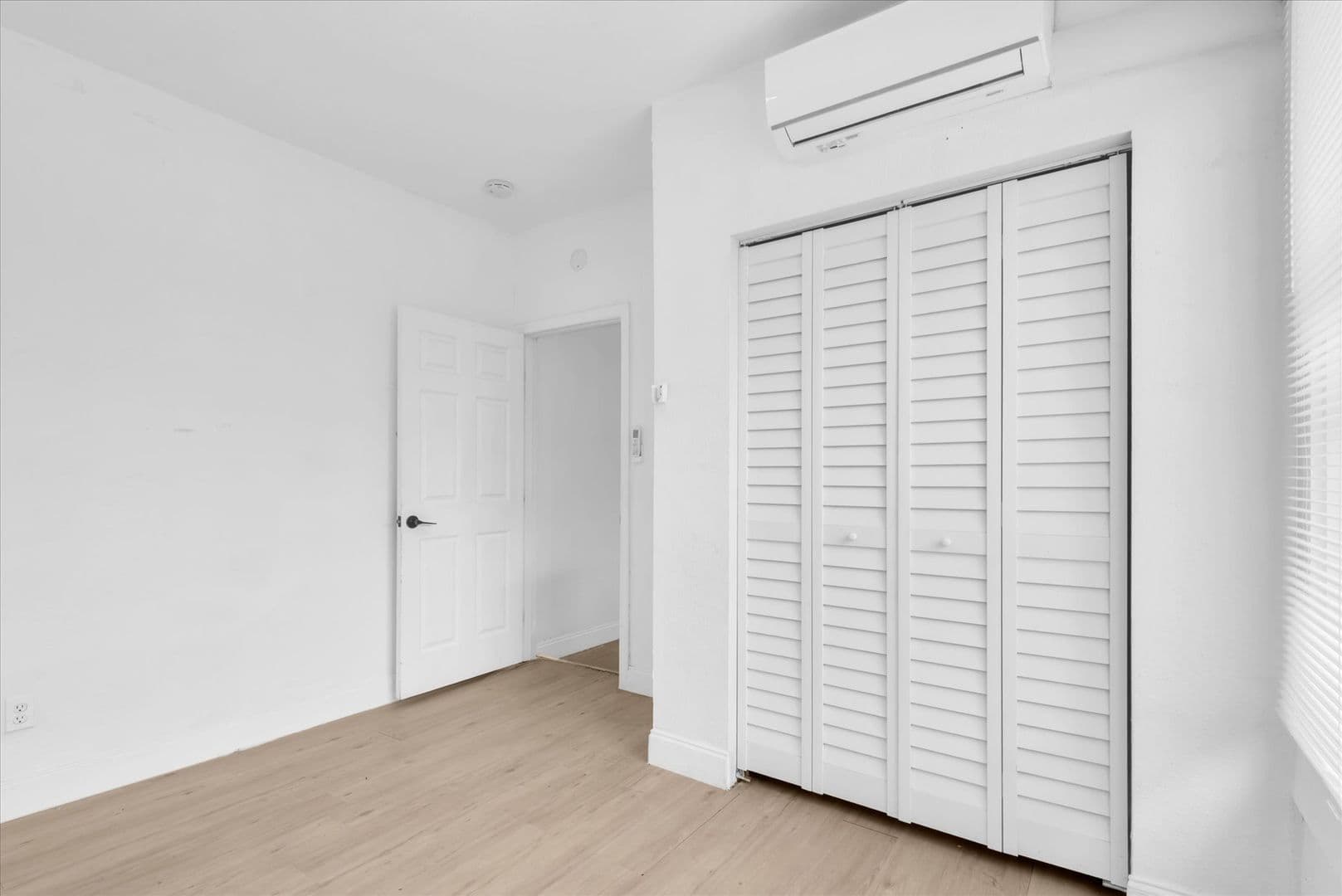 Tampa Apartment: 1005 E Lake Ave