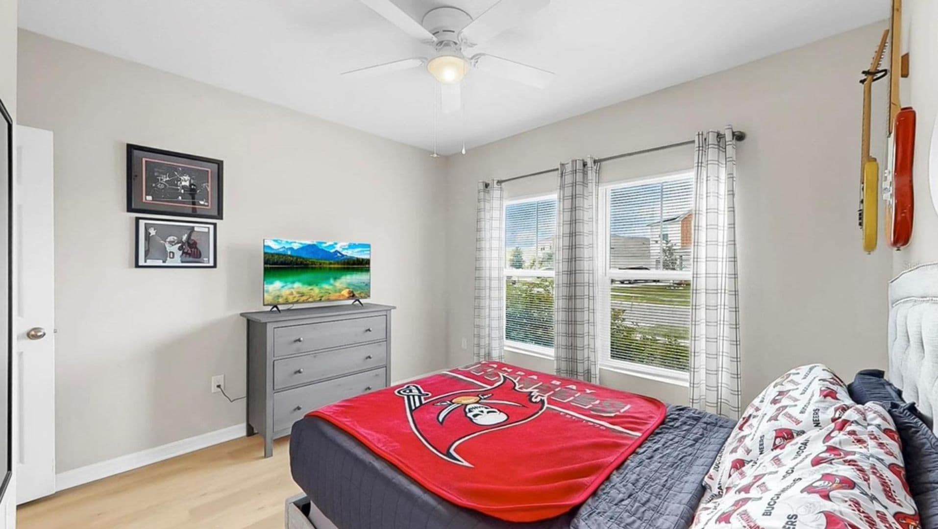 Riverview House: 12724 Tannencrest Dr