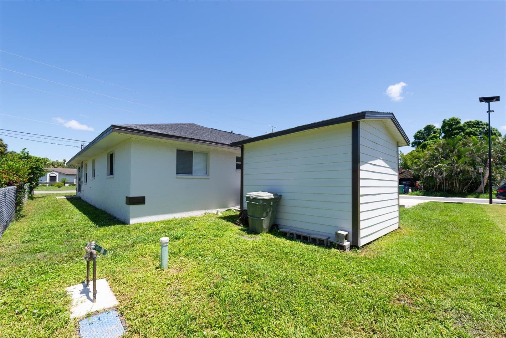 Palmetto House: 1611 3rd Ave W