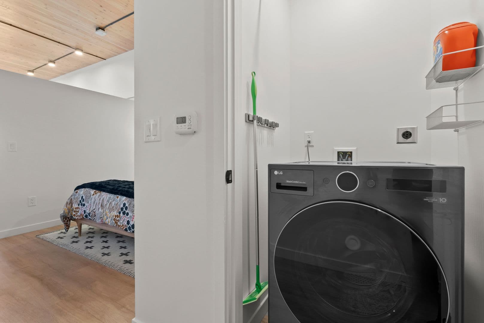 Reno Apartment: 110 River Rock Street