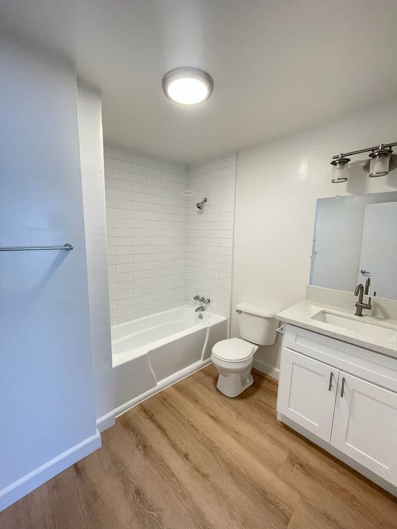 Inglewood Apartment: 510 E. 97th Street