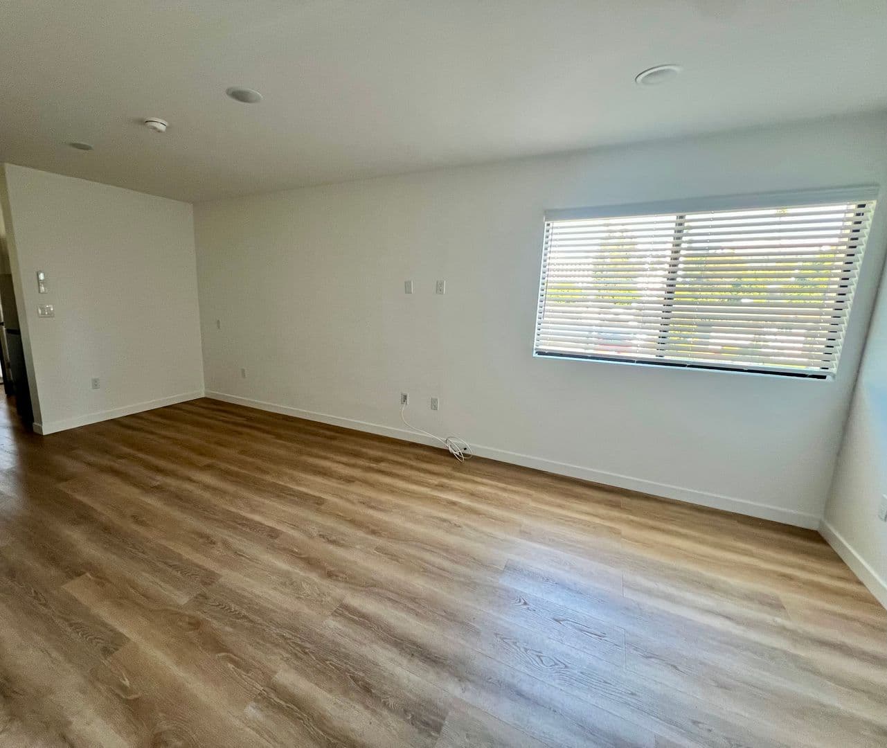 Inglewood Apartment: 510 E. 97th Street