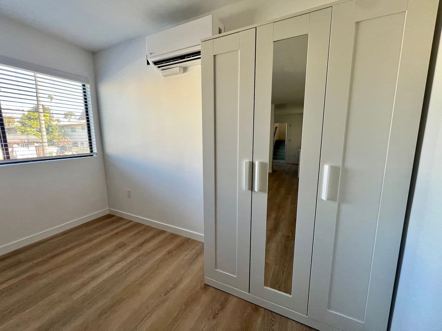 Inglewood Apartment: 510 E. 97th Street