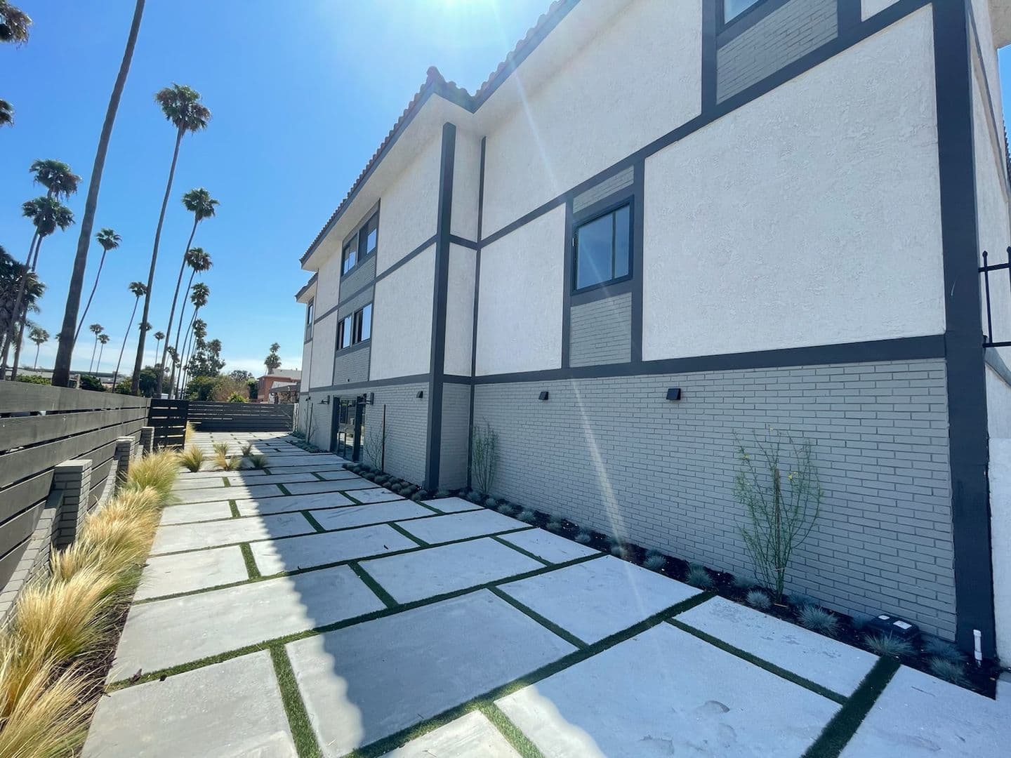 Inglewood Apartment: 510 E. 97th Street