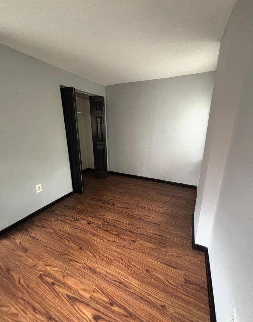 Philadelphia Apartment: 609 N. 11th St