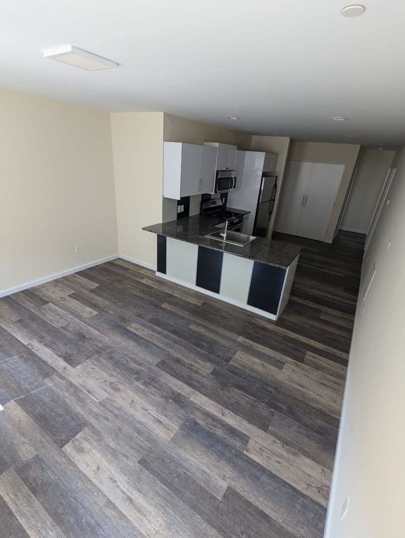 Philadelphia Townhome: 822 N 48th St