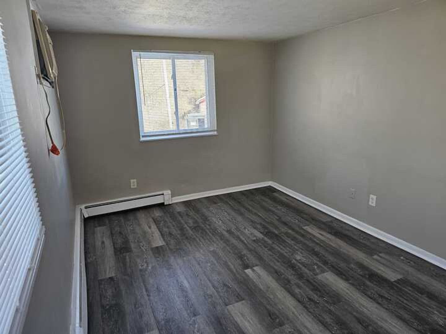 Lawrenceburg Apartment: 200 Bellaire Drive