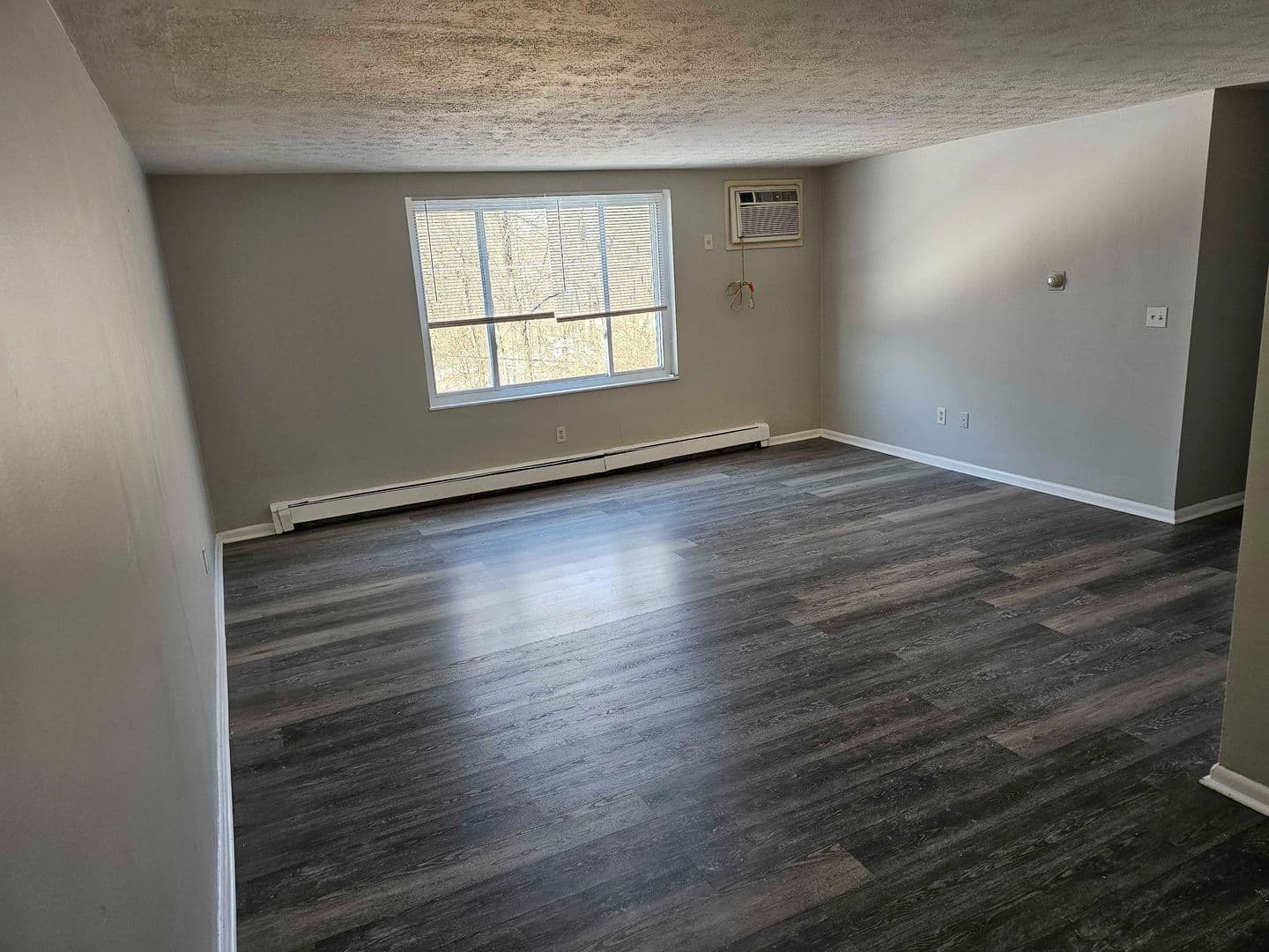 Lawrenceburg Apartment: 200 Bellaire Drive