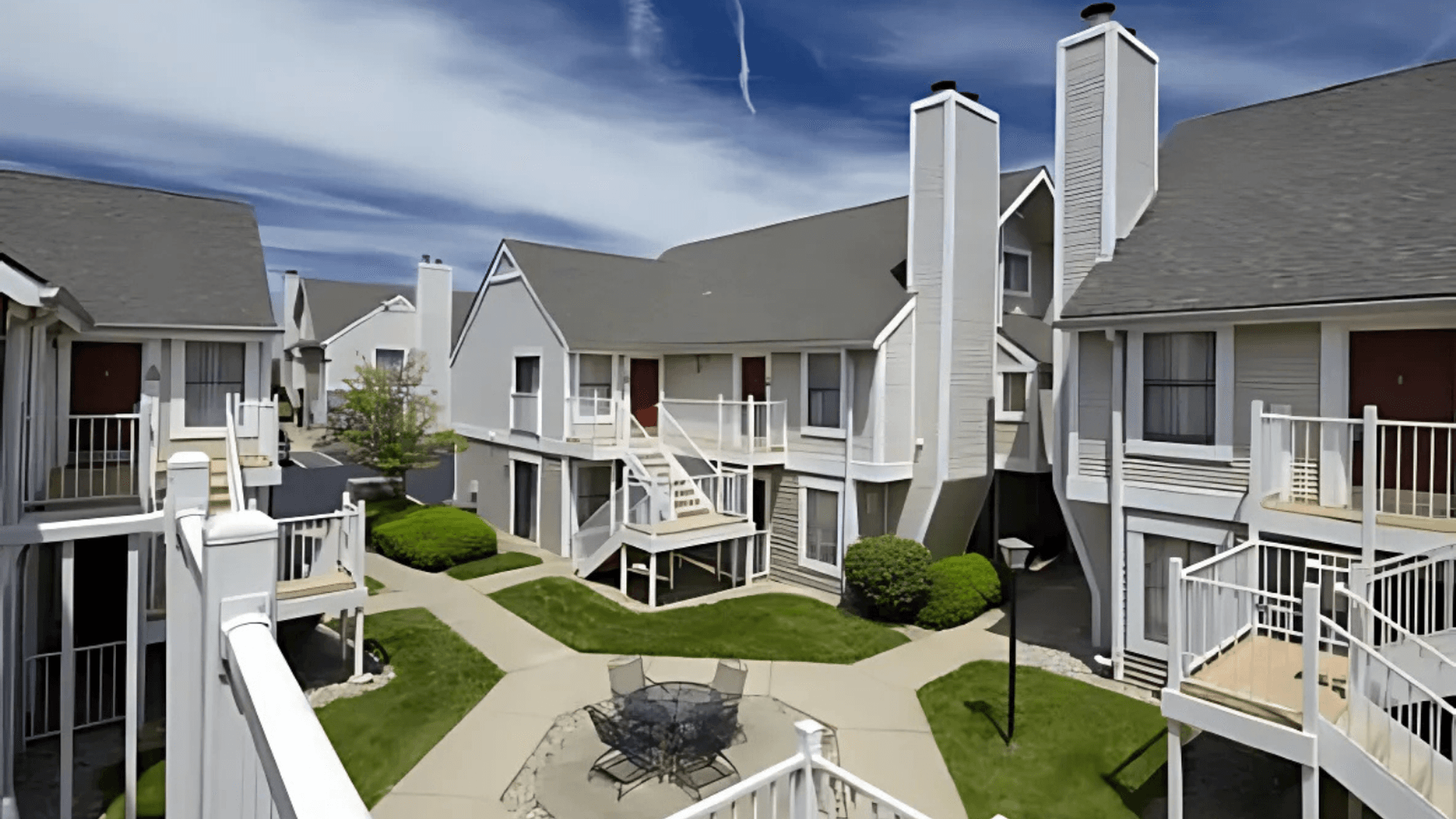Cincinnati Apartment: 11689 Chester Road