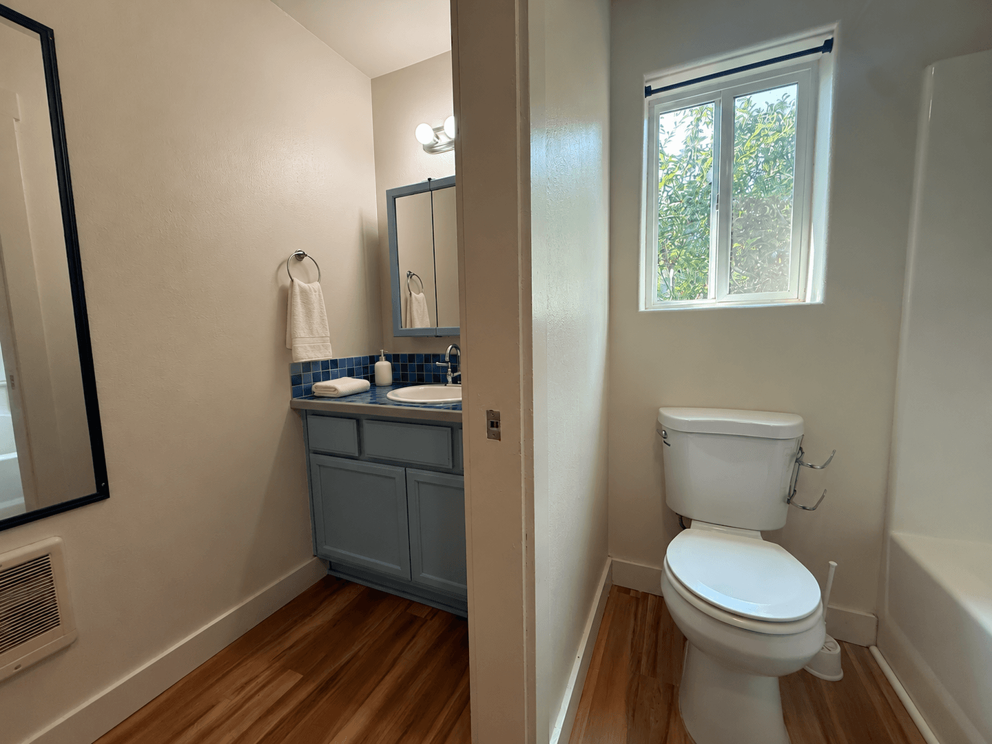 Gresham House: 683 SE 197th Ave