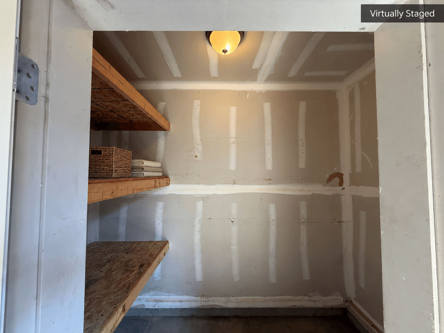 Gresham House: 683 SE 197th Ave