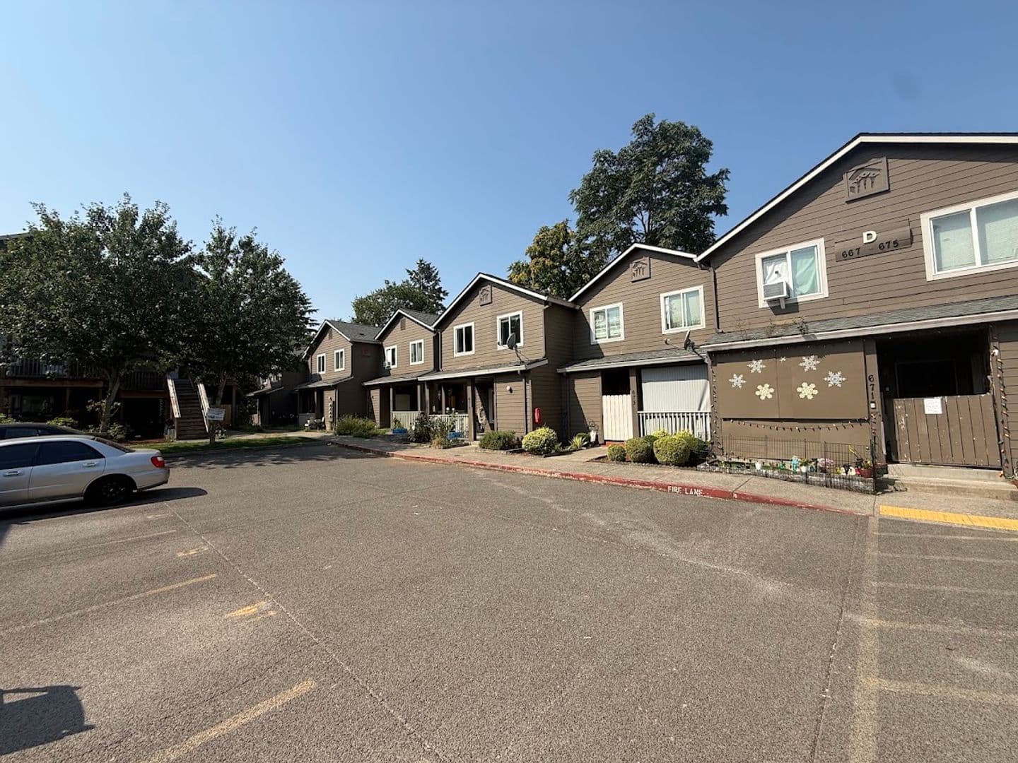 Gresham House: 683 SE 197th Ave