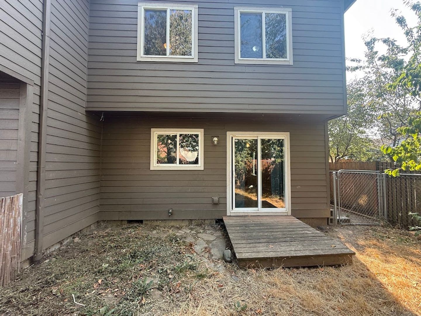 Gresham House: 683 SE 197th Ave