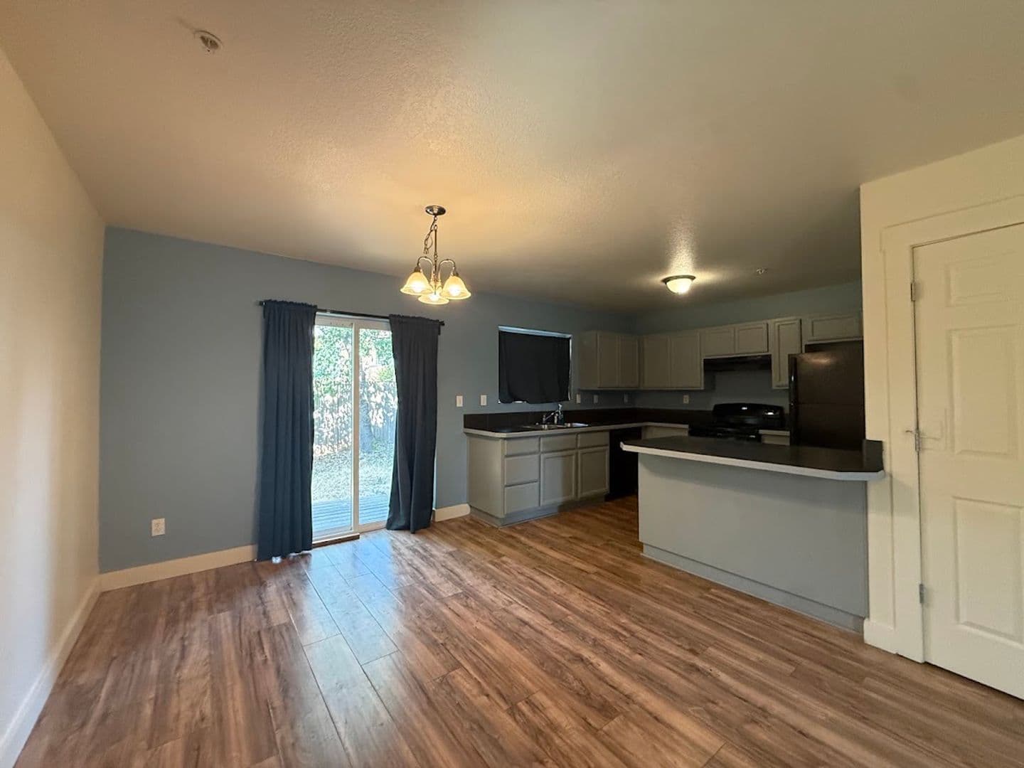 Gresham House: 683 SE 197th Ave