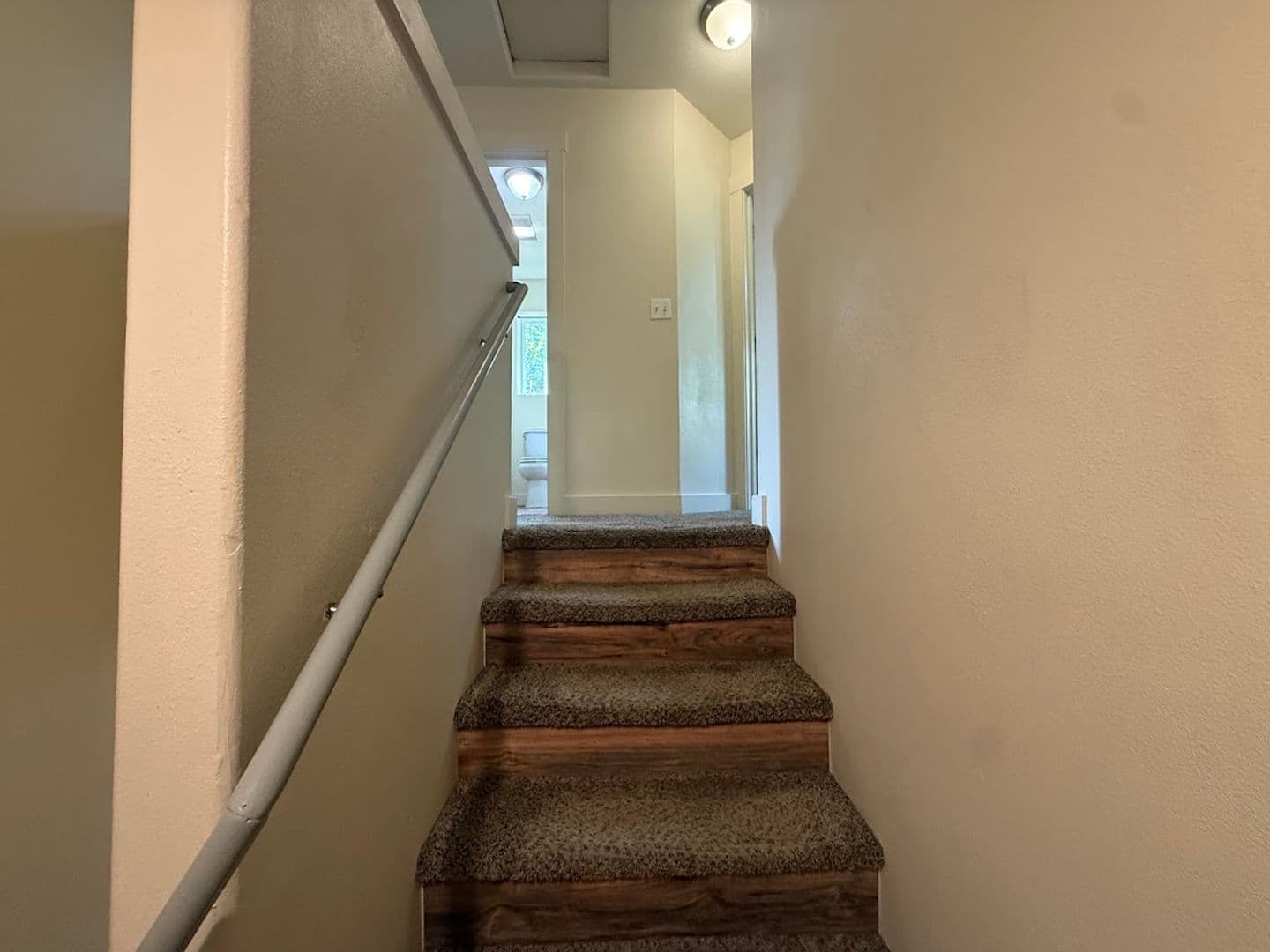 Gresham House: 683 SE 197th Ave