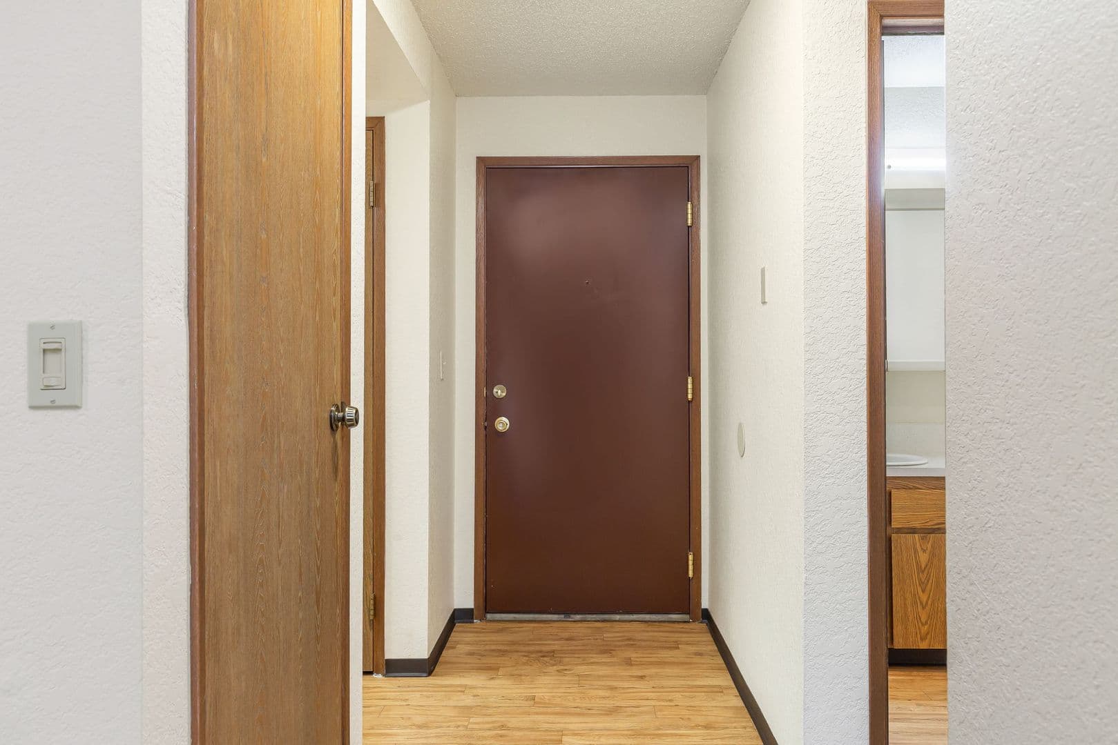 Seattle Apartment: 2230 N 106th St