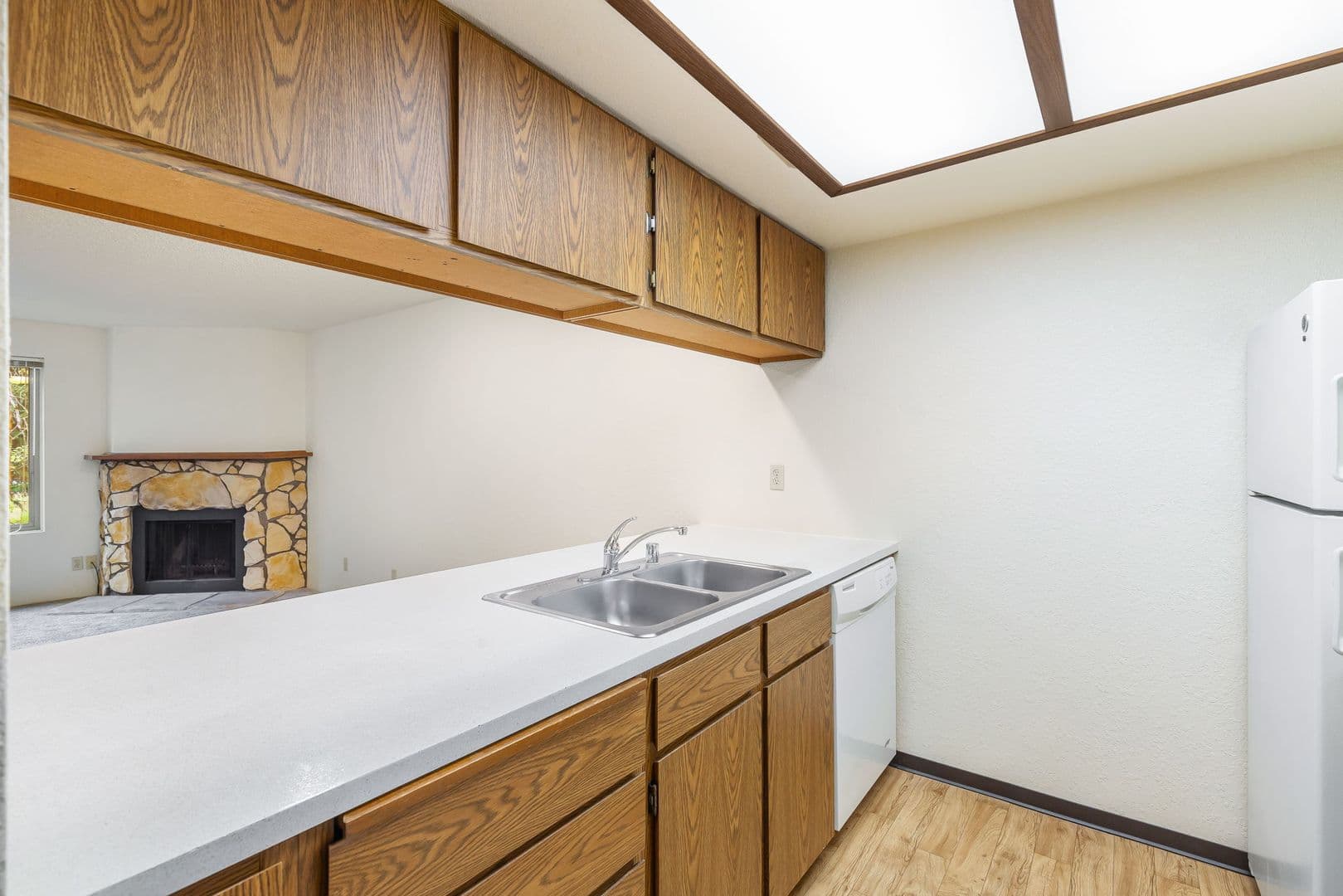 Seattle Apartment: 2230 N 106th St