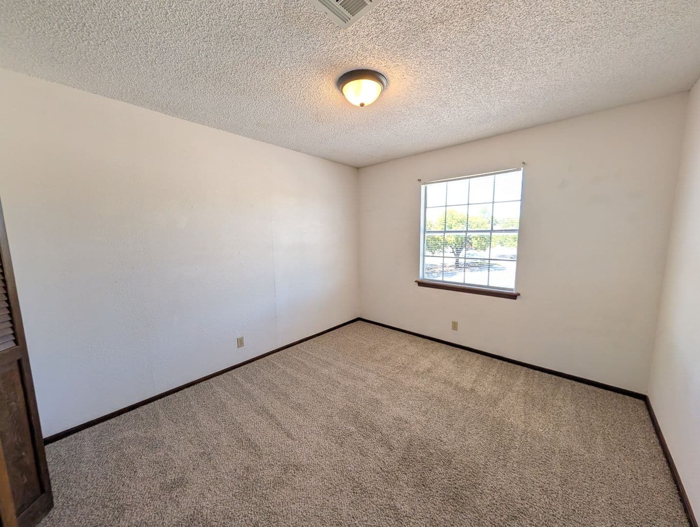 Tulsa Apartment: 9904 East 22nd Place