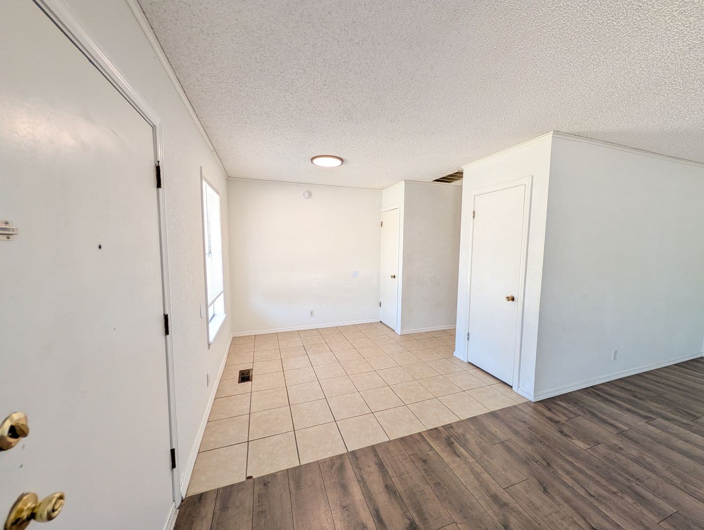 Tulsa Apartment: 9904 East 22nd Place